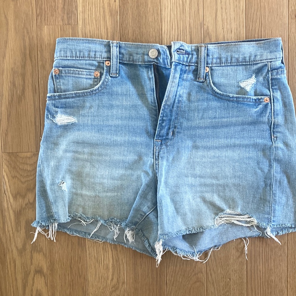 Gap denim shorts, size 6